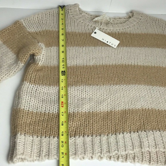 Hiatus Crew Neck Striped Sweater - Picture 5 of 6